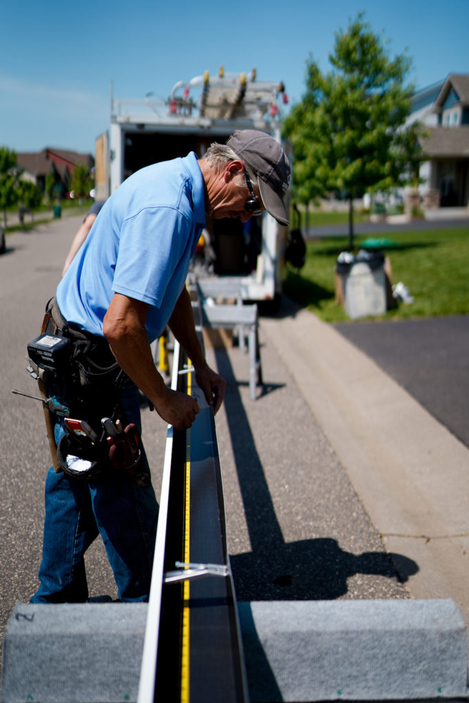 seamless gutter installation