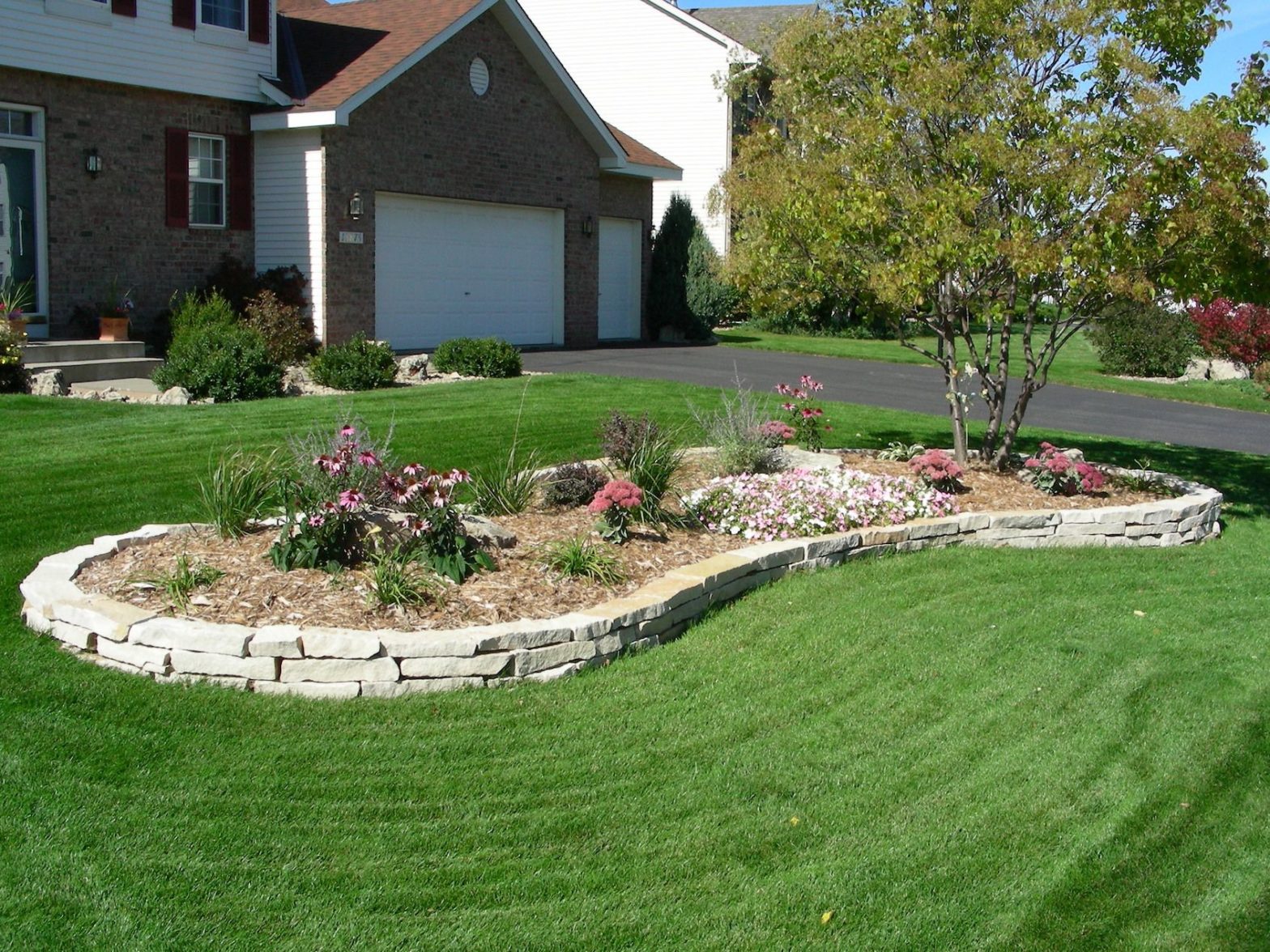 How to Protect Your Flower Beds Against Washout - Good to go gutters